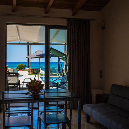 Fanis Seafront Apartments Agios Gordios  Exterior photo