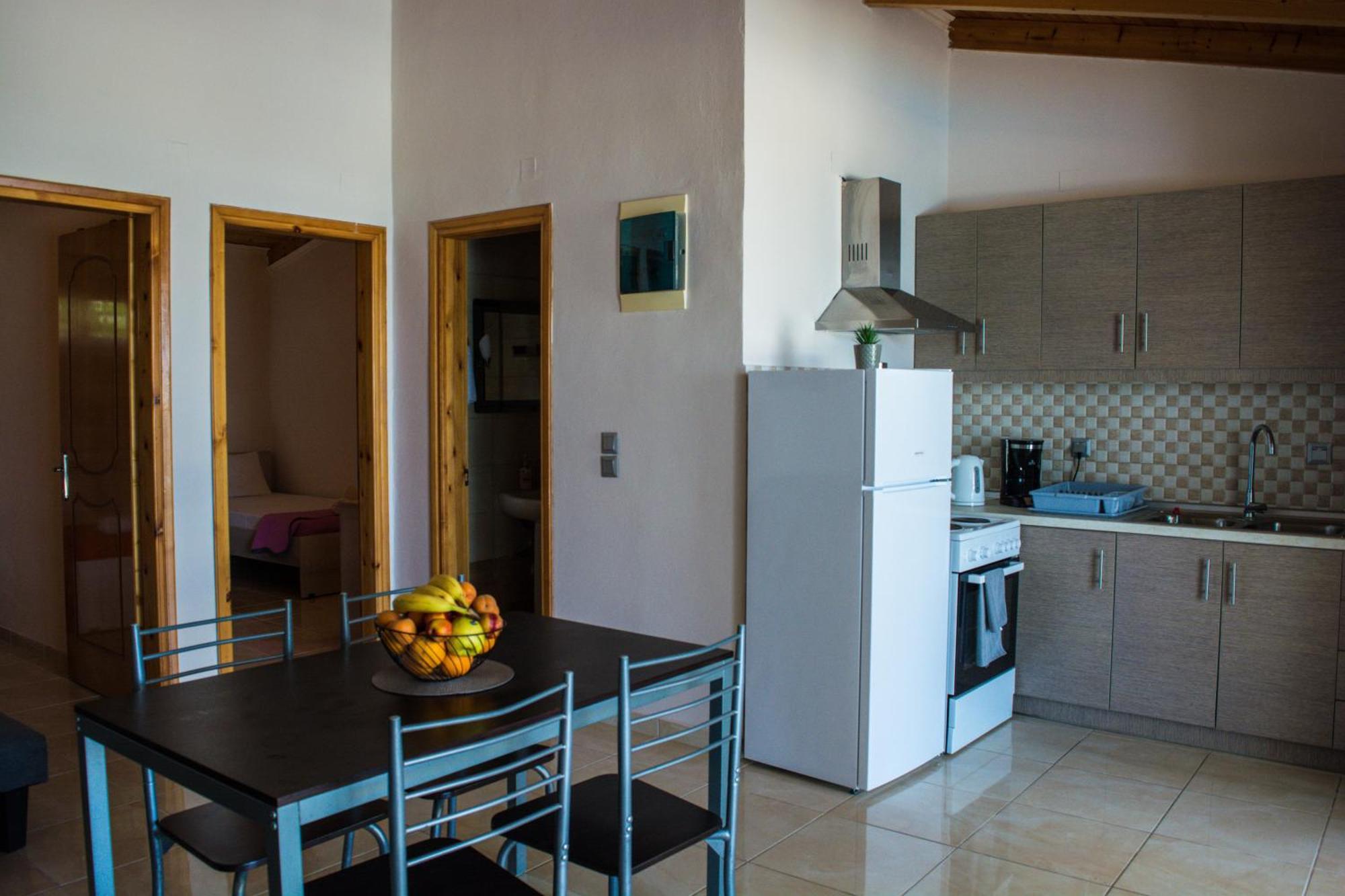 Fanis Seafront Apartments Agios Gordios  Exterior photo