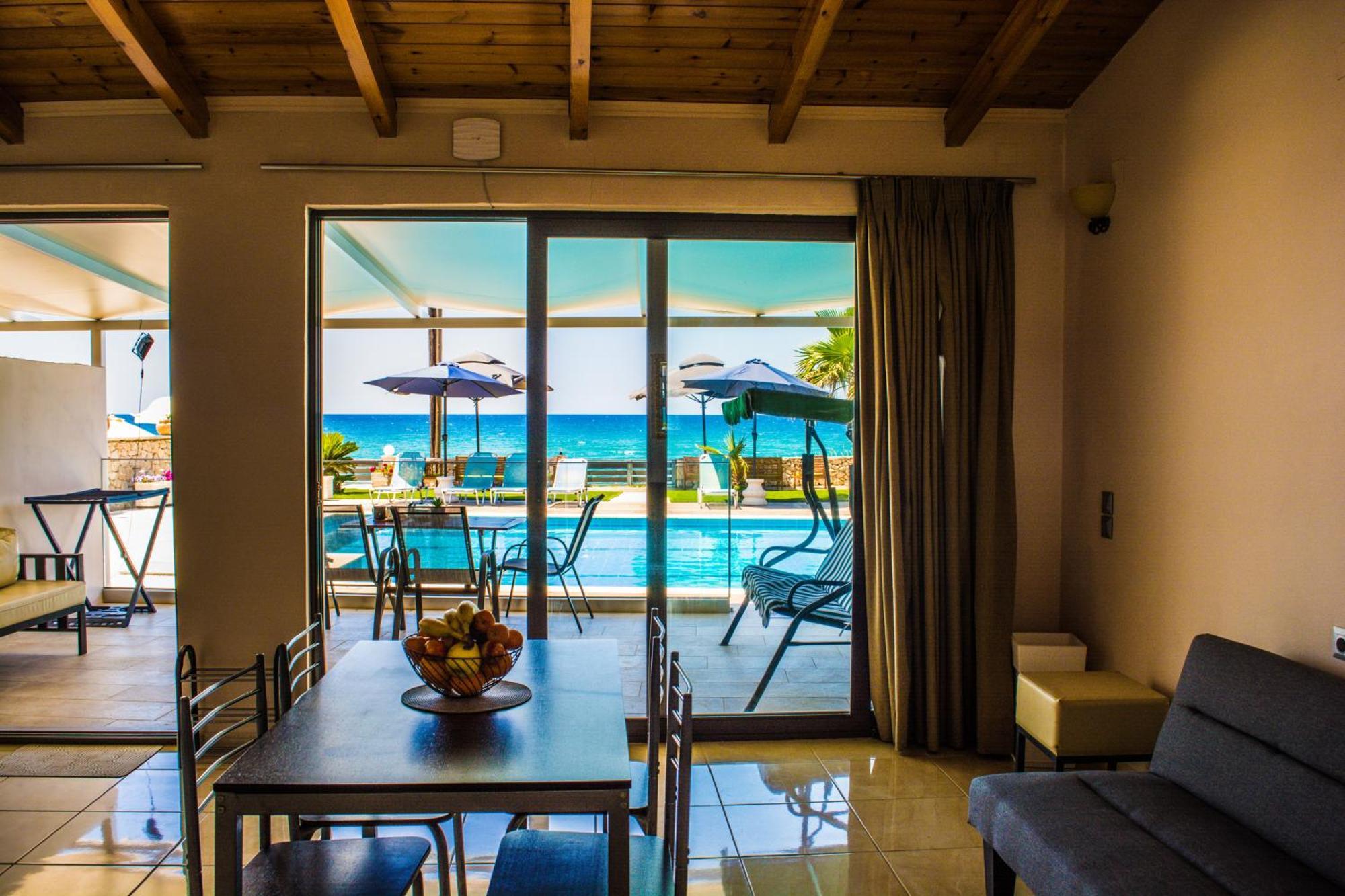 Fanis Seafront Apartments Agios Gordios  Exterior photo